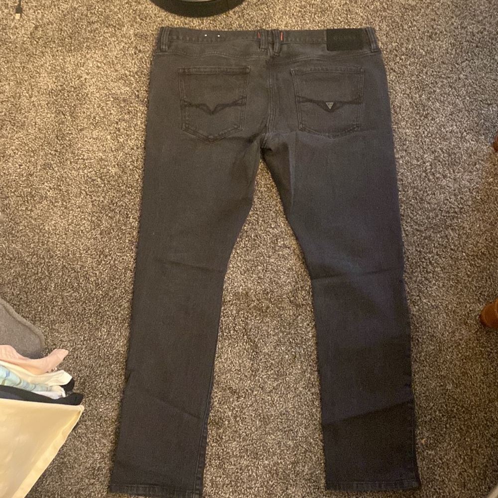 Guess Jeans - Picture 4 of 6